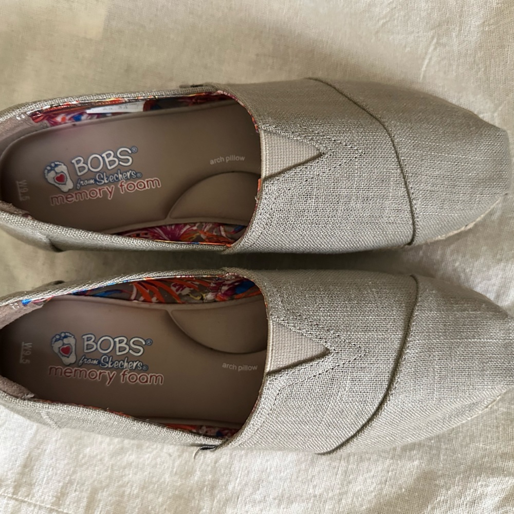 Women’s Canvas Slip Ons